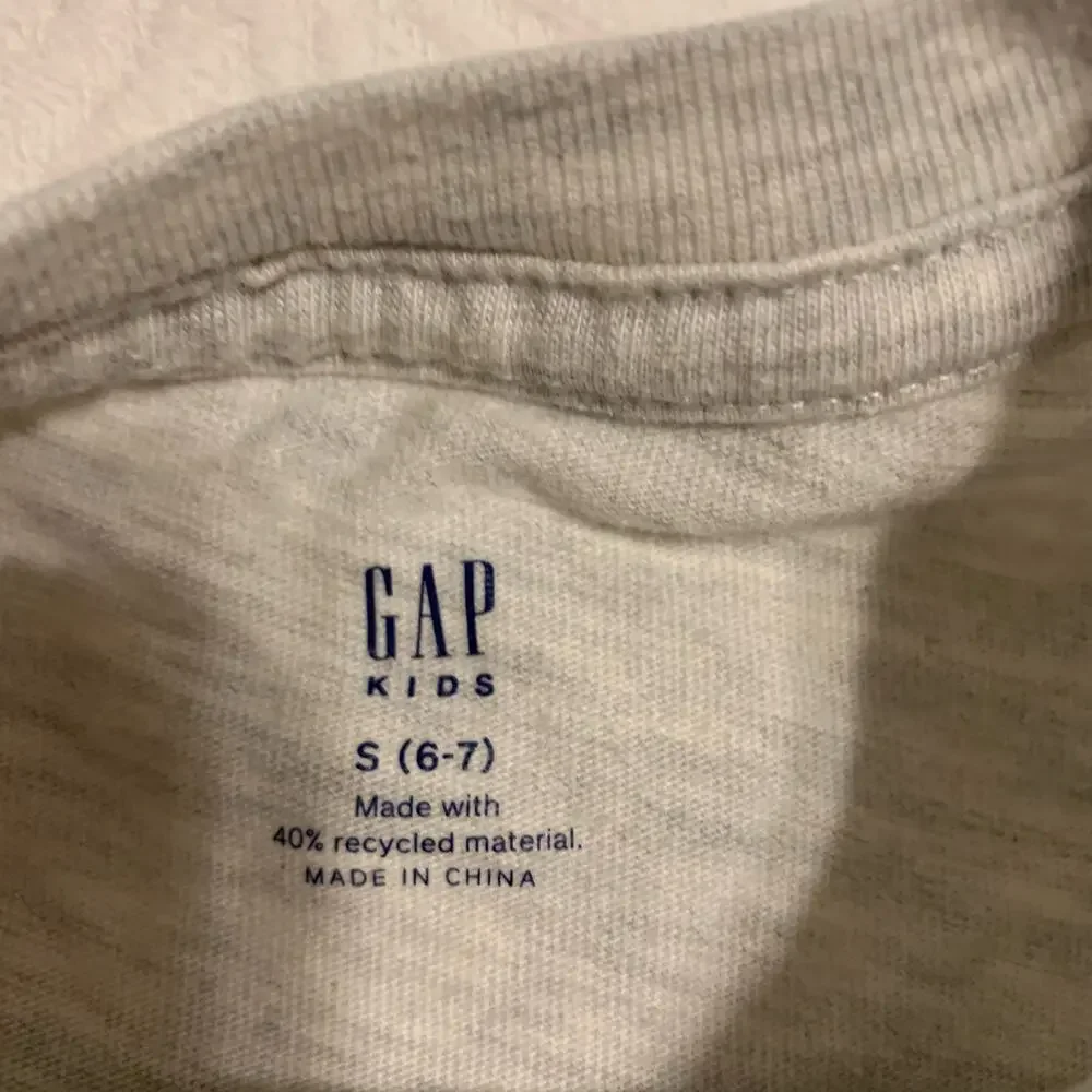 GAP Kids Back to the Future T-Shirt Light Gray Small (6-7)